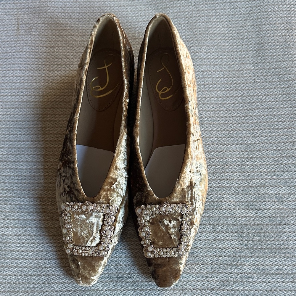 Sam Edelman Janina Velvet Women Flat with Crystal Embellishment